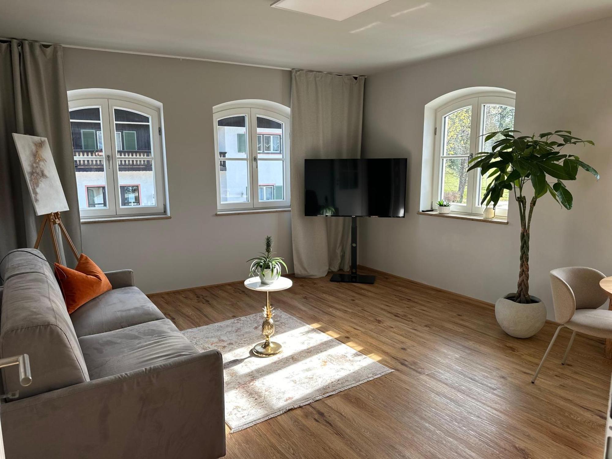 גמונד אם טגרנזה Vaicun Stays - Luxury Apartments - Apartments Mit Blick Auf Den Tegernsee מראה חיצוני תמונה